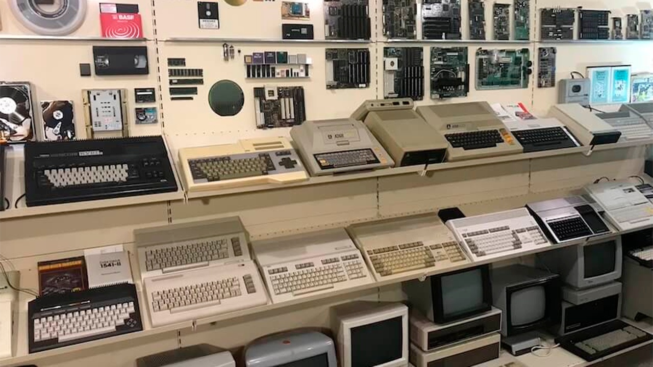 حمله روسیه به اوکراین منجر به نابودی یکی از موزه های کامپیوتری مشهور این کشور شده است